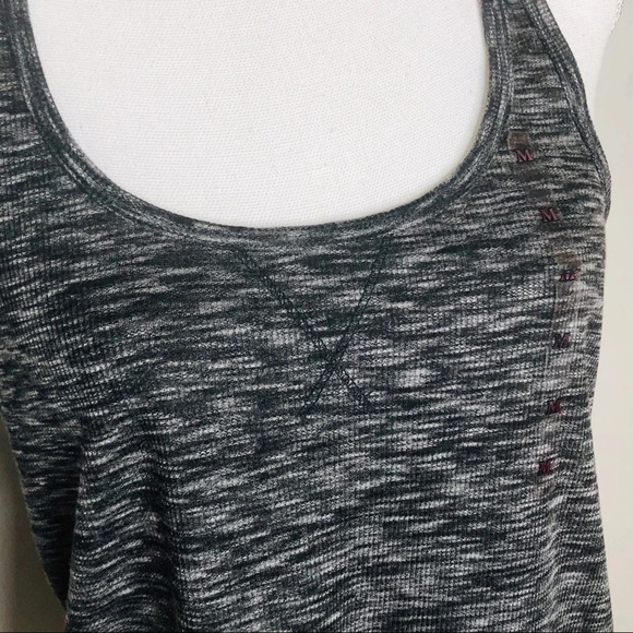 Victoria’s Secret tank top/workout top.Size Med - Picture 3 of 4
